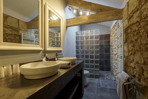 chambre-dhote-chambre-saint-estephe-domaine-de-ginouilhac-113